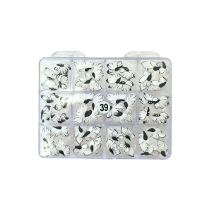 39 3D butterflies white