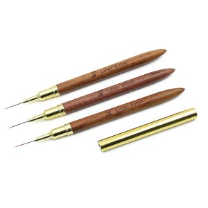 Brown Wooden Handle Liner Brush