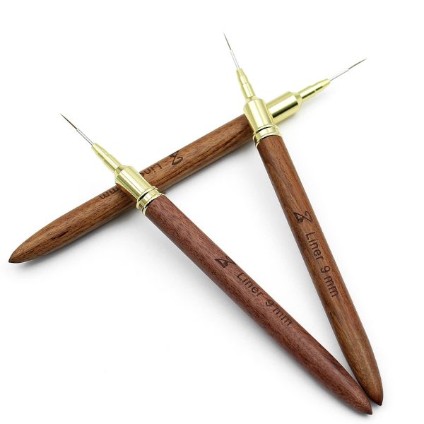 Brown Wooden Handle Liner Brush